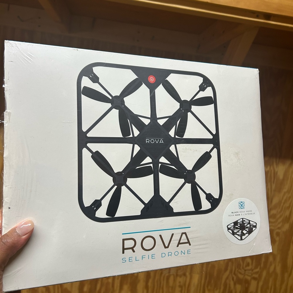 Rova Selfie Drone in Black
